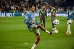 阿諾(nuò)德歐(ōu)冠重返安(ān)菲尔德：进球不庆祝