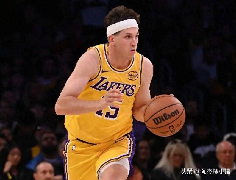 比肩科比!里夫斯压哨绝杀!厉害!