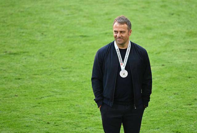 巴拉克预测巴塞罗那进入欧冠决赛，桑乔能否投奔小赫内斯？