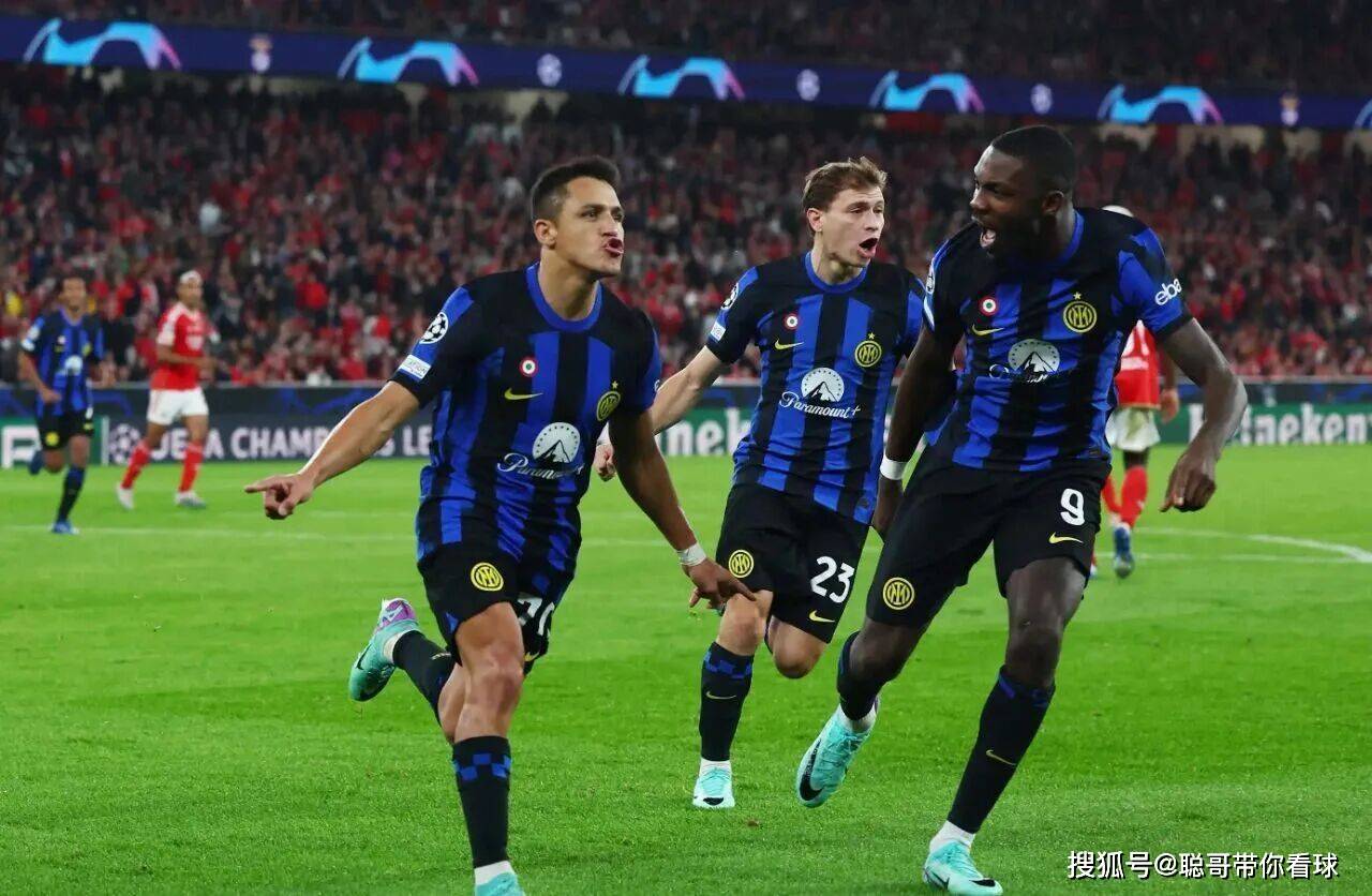 意甲联赛，国际米兰VSAC米兰，AC米兰不败金身直面国米复仇火焰。