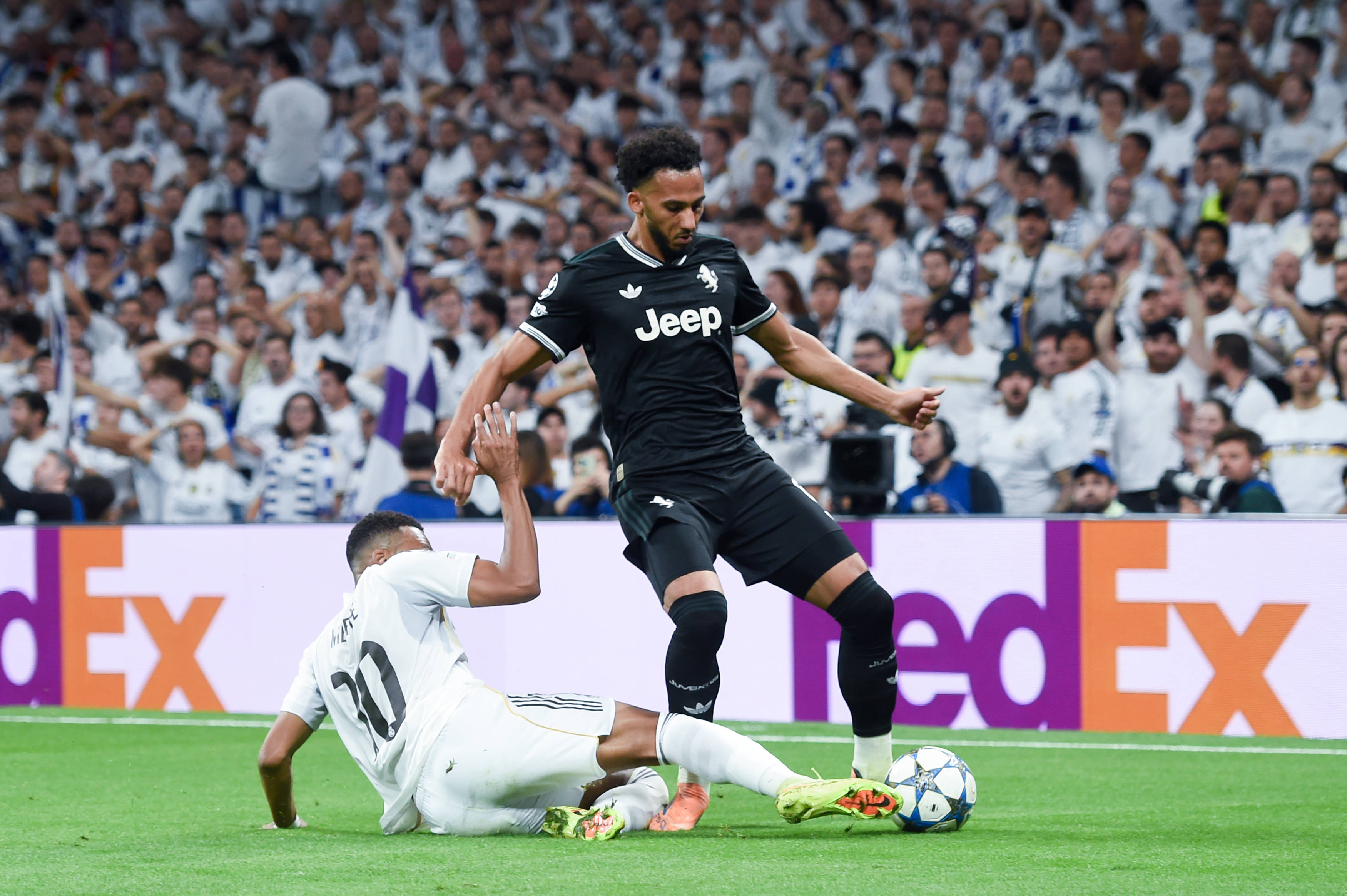 （体育）足球——欧冠：皇家马德里胜尤文图斯