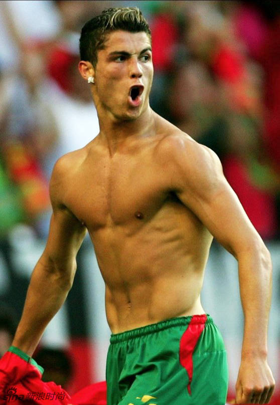 姆巴佩欧冠大四喜,冲击C罗欧冠单赛季17球纪录,目标历史进球纪录