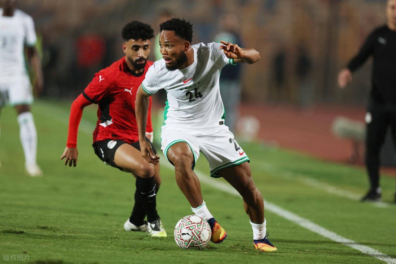 2-1,仅15%的控球率+萨拉赫缺席仍赢,埃及掀翻劲旅+终结3场不胜