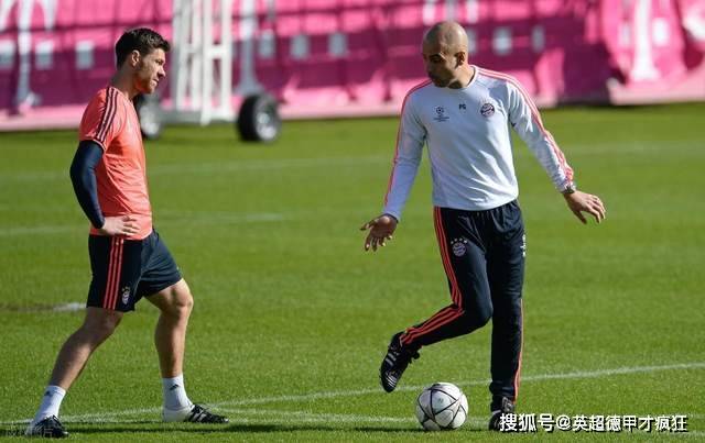 皇马阿隆索的命运掌握在恩师瓜迪奥拉的手中！欧冠一战决定去留！