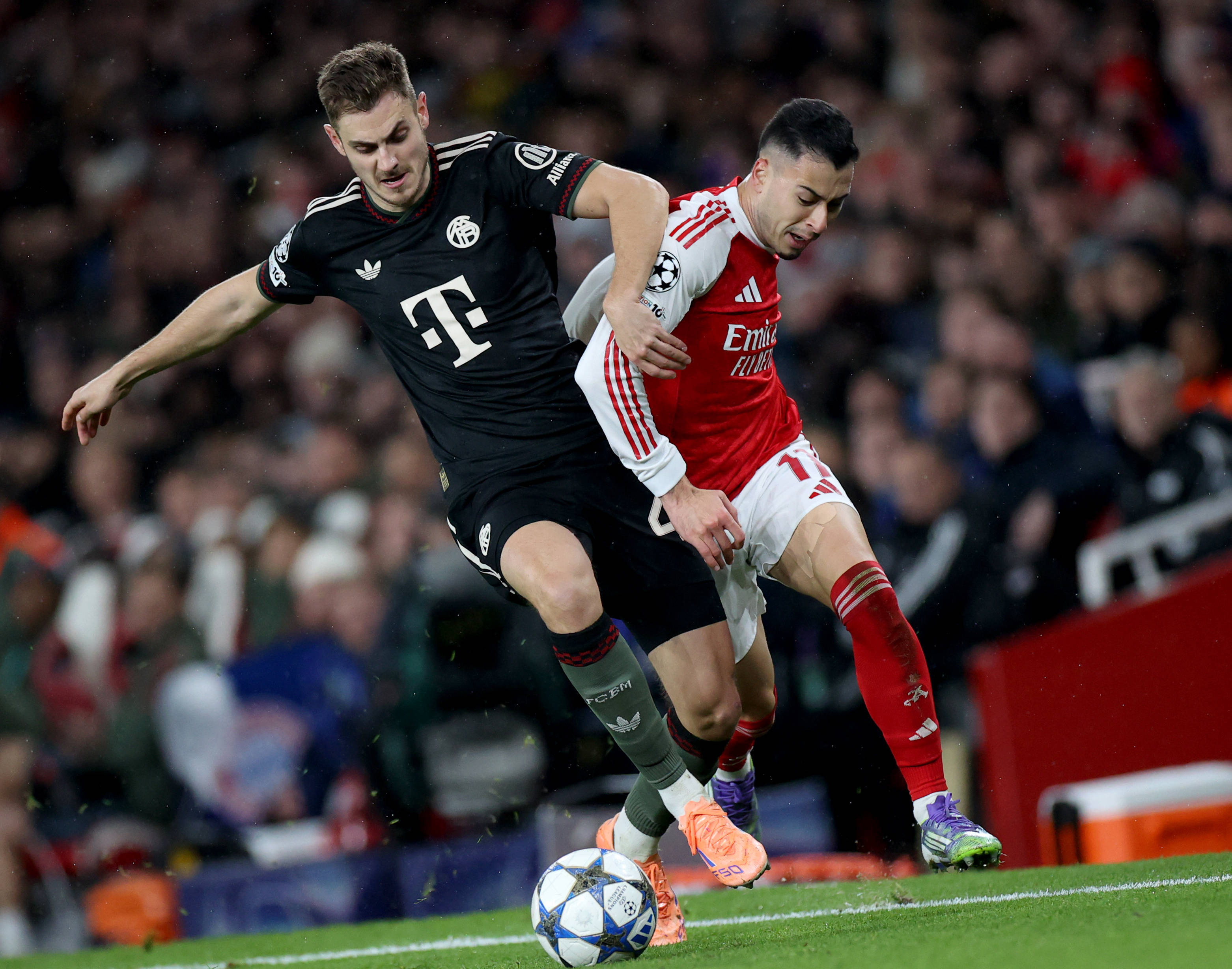 （体育）足球——欧冠：阿森纳胜拜仁慕尼黑