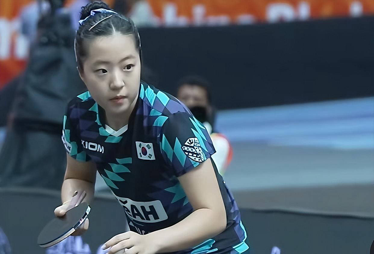 印度亚锦赛女团半决赛:孙颖莎3-1申裕斌,场馆出现漏水事件