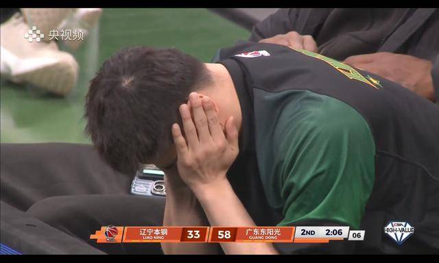 萨林杰抢断莫兰德，亨特都不如奥利弗，赵继伟痛哭，奎因数据吓人