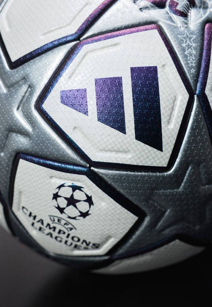 阿迪达斯发布欧冠25周年纪念用球